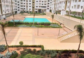bel appartement avec piscine à islane agadir